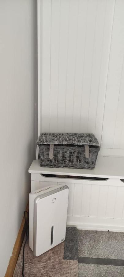 Joanna'S Studio , Key Locker By Whatsapp Own Entrance, Own Bathroom Youghal Exterior foto